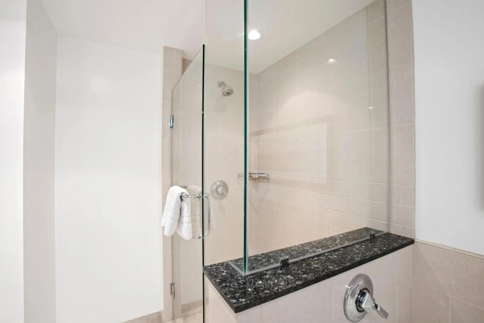 K B M Resorts- HKK-334 Extra-large 2Bd, private lanai, dual master suites, remodeled Appartement Kaanapali