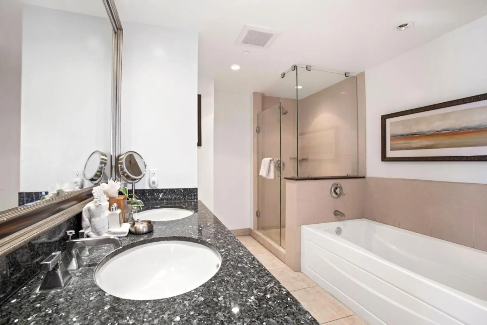 K B M Resorts- HKK-334 Extra-large 2Bd, private lanai, dual master suites, remodeled Appartement